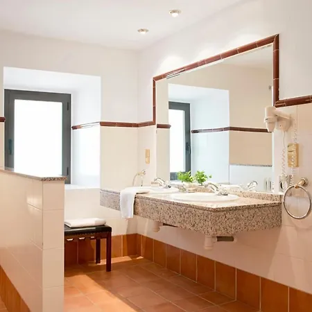 Hotel Monasterio De Piedra