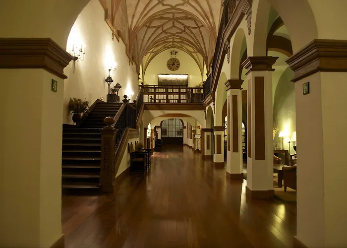 Monasterio De Piedra