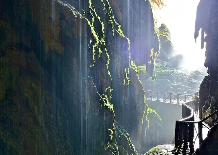 Monasterio De Piedra