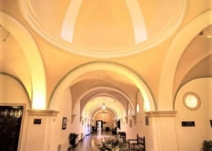 Monasterio De Piedra