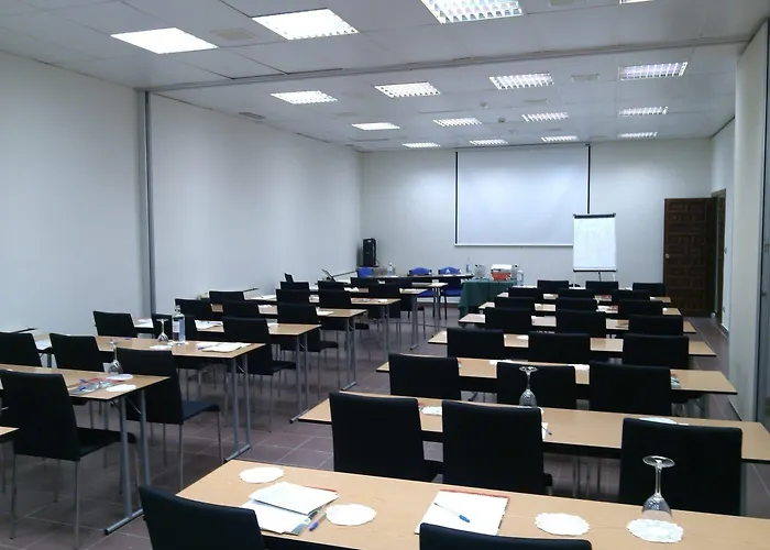 Hotell Monasterio De Piedra 3*