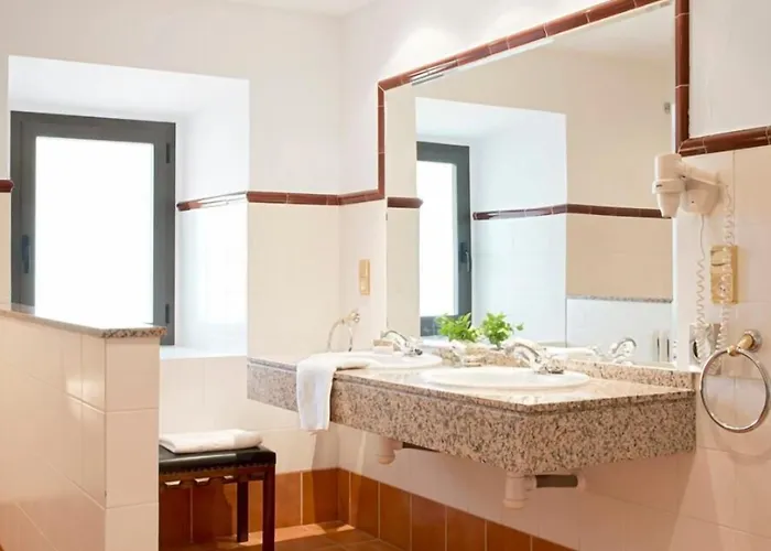 Hotell Monasterio De Piedra