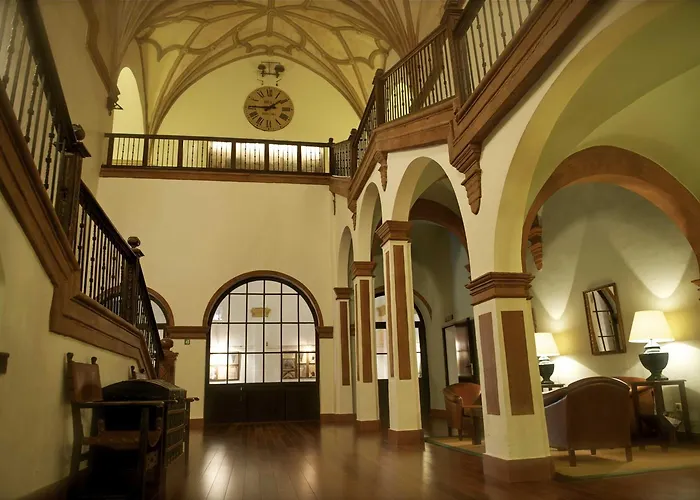 Monasterio De Piedra 3*